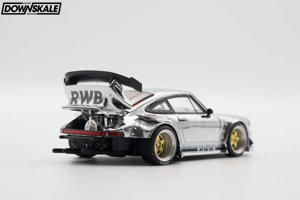 Poprace Rwb 930 Pop Race RWB 930 Silver Chrome - Las Vegas Supercon 2026 – Downskale