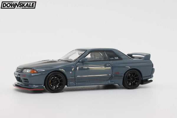 Voiture Miniature Diecast 1:64 INNO - TOP SECRET R32 Stealth Grey - Avec Boîte Et Support