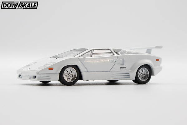 MINI GT Lamborghini Countach 25th Anniversary - White Limited