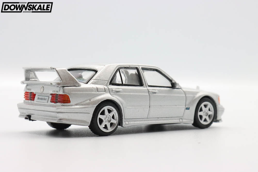 MINI GT Mercedes-Benz 190E 2.5-16 Evolution II - Astral Silver