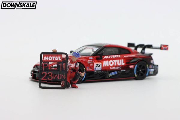 mini-gt-nissan-gt-r-nismo-