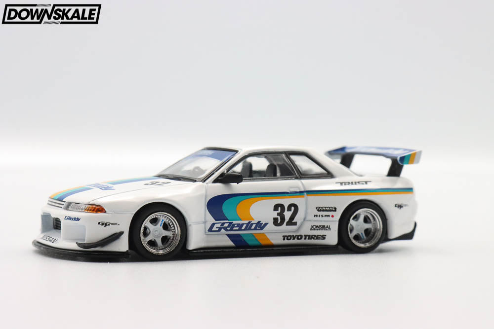 Greedy R32 Tarmac Works Nissan Skyline GT-R (R32) Widebody Jonsibal & Greddy Spec ...